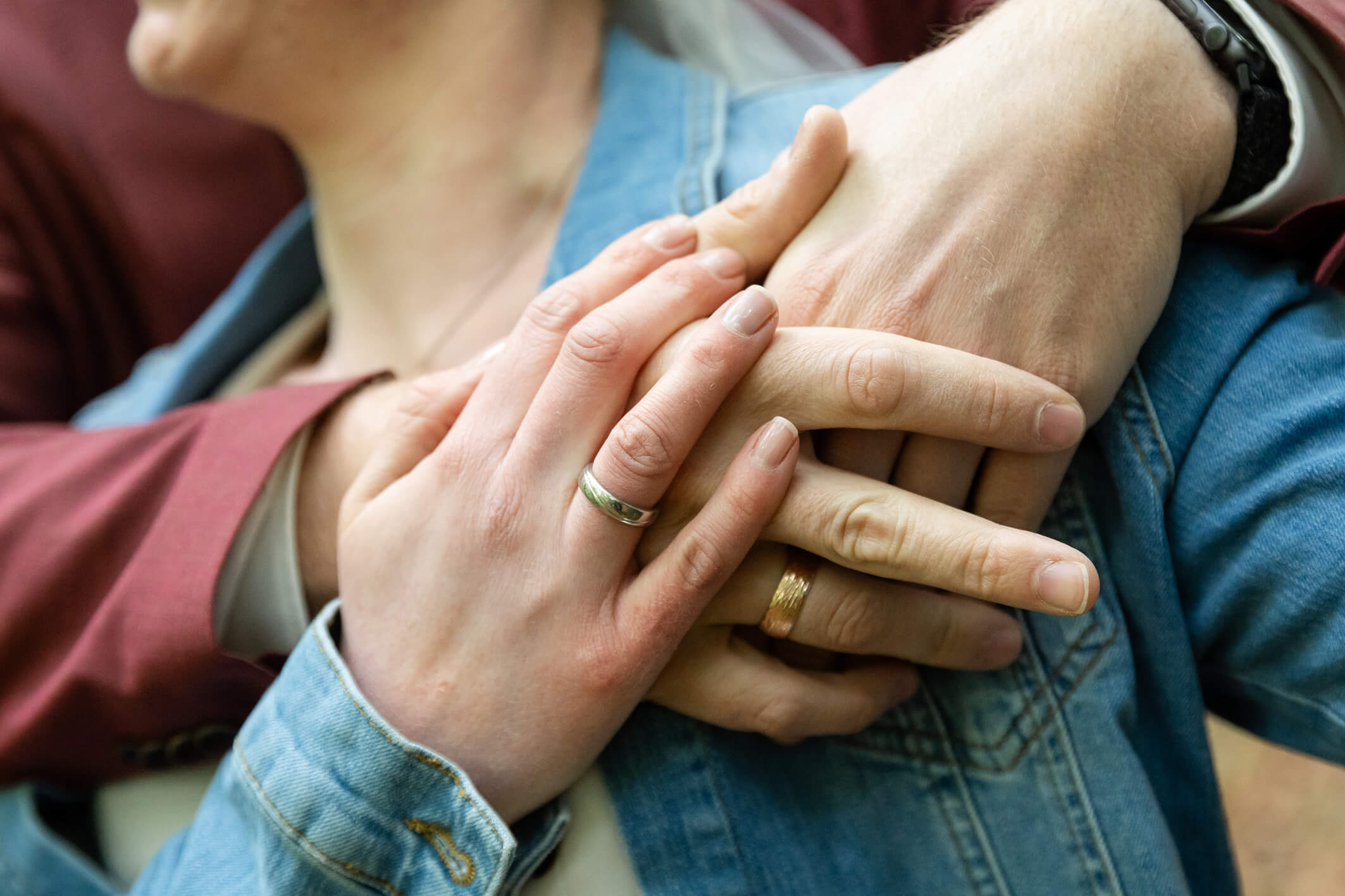 Detailaufnahme, Hände mit ringen